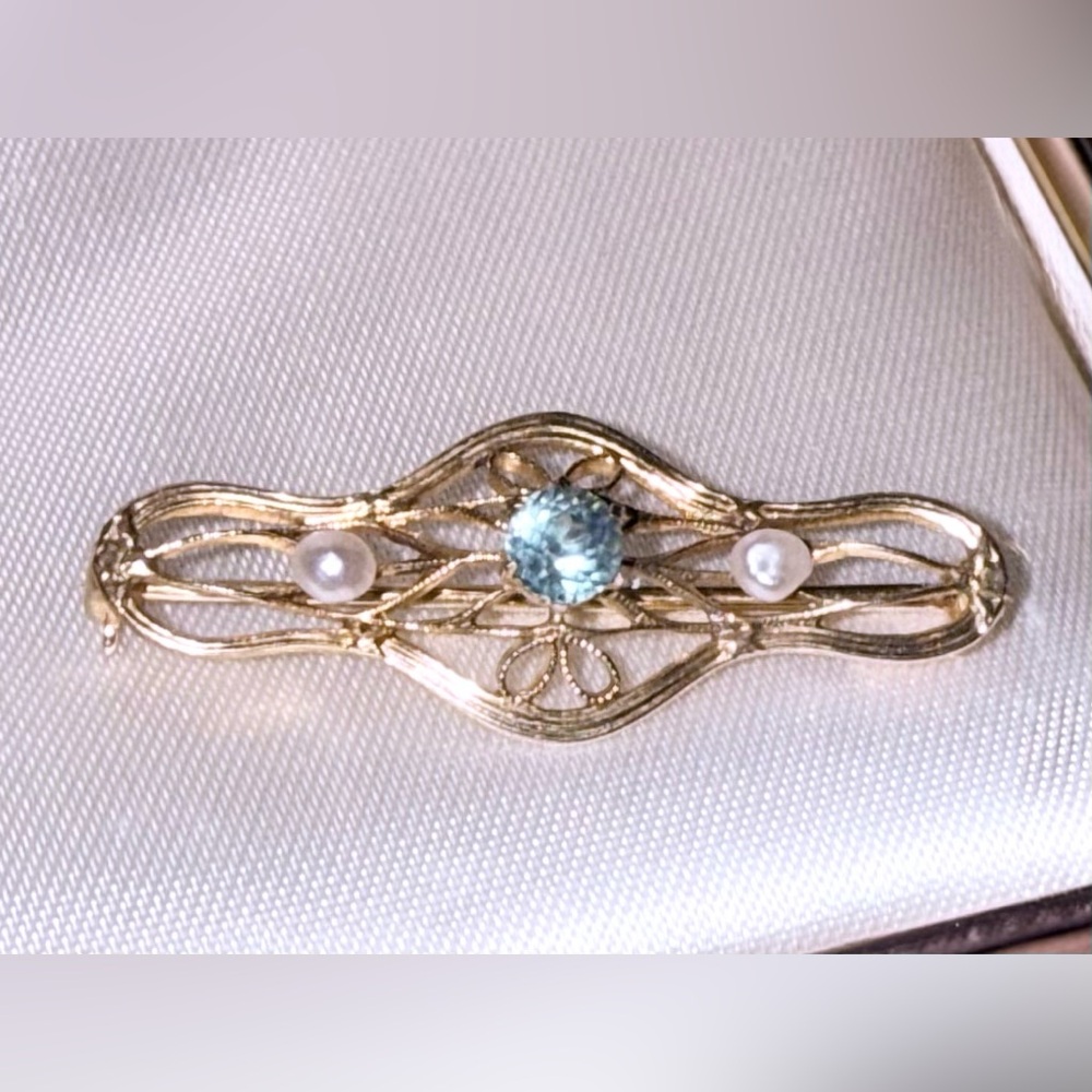 Vintage Gold, Aquamarine, Pearls Women's Brooch Pin